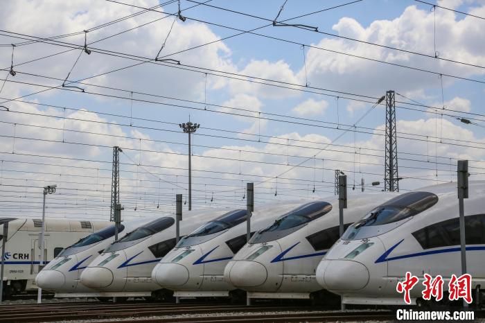 哈鐵管轄高鐵動(dòng)車組?！」F提供