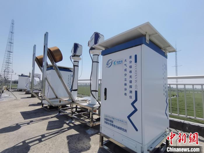 壽縣國家氣候觀象臺內(nèi)各種觀測設(shè)備。　吳然 攝