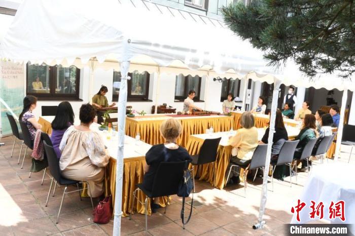 圖為活動(dòng)現(xiàn)場(chǎng)?！“亓种袊?guó)文化中心供圖。