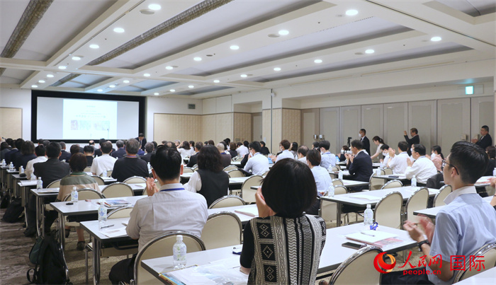 “世界遺產(chǎn) 大絲綢之路展”發(fā)布會(huì)現(xiàn)場(chǎng)。（人民網(wǎng) 許可攝）