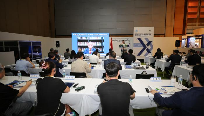 圖為交流會現(xiàn)場?！∩虅詹客洞倬竹v韓國辦事處供圖