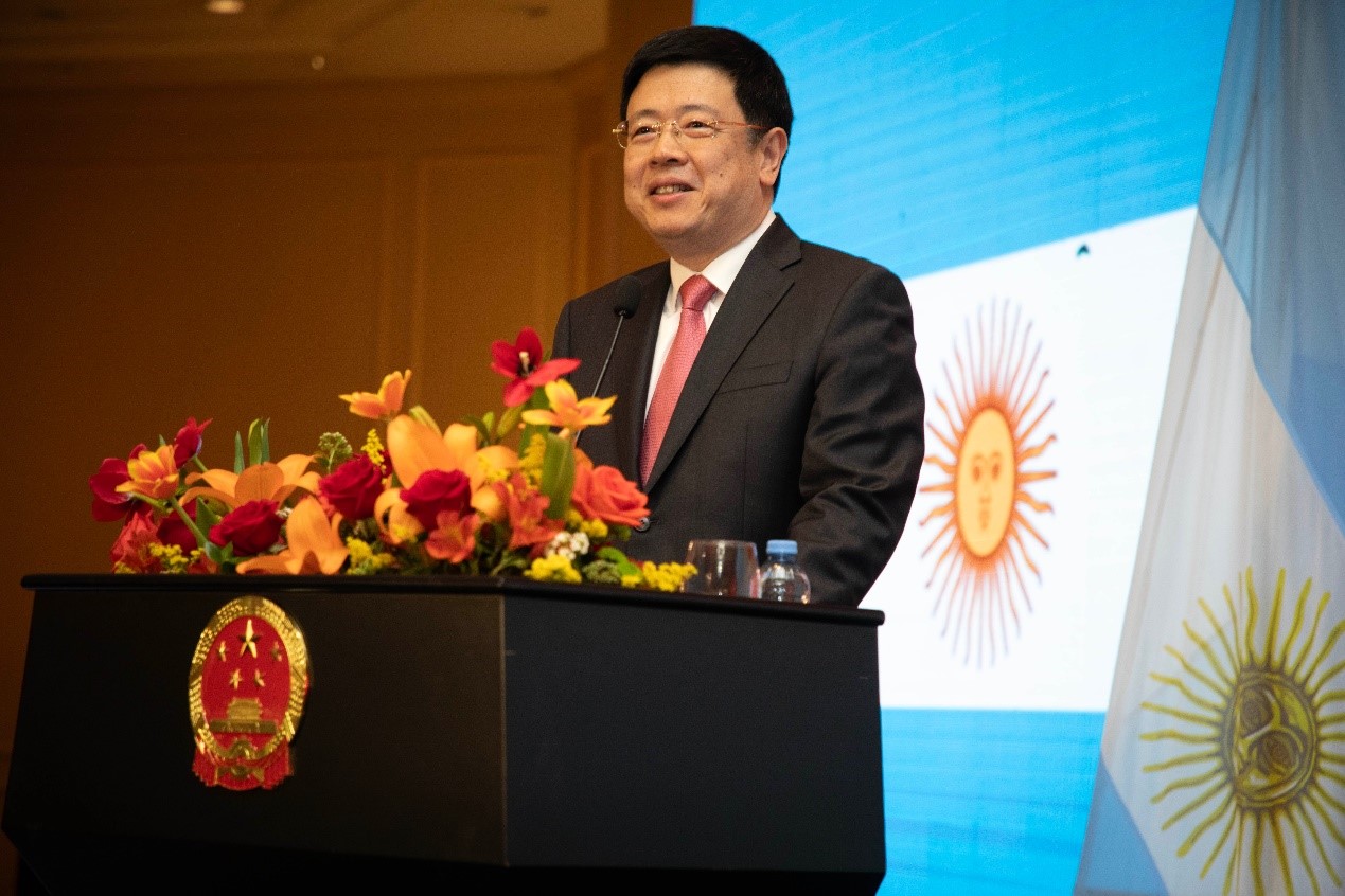 中國駐阿根廷大使鄒肖力致辭。中國駐阿根廷大使館供圖