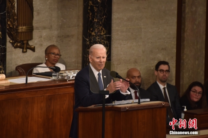 當(dāng)?shù)貢r(shí)間2月7日晚，美國(guó)總統(tǒng)拜登在國(guó)會(huì)發(fā)表其任內(nèi)第二次國(guó)情咨文演講。圖/<a target='_blank' href='/' _fcksavedurl='/'><p  align=