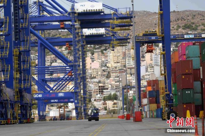 比雷埃夫斯港項目作為中國希臘共建“一帶一路”合作的旗艦項目，受到社會各界廣泛關(guān)注。 <a target='_blank' href='/'><p  align=