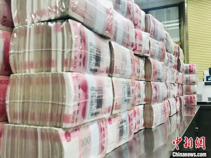 資料圖：人民幣。 艾慶龍 攝