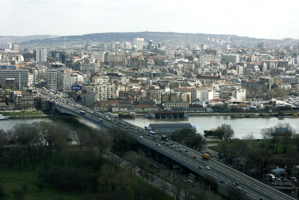 這是2015年3月30日拍攝的塞爾維亞首都貝爾格萊德老城區(qū)。貝爾格萊德是塞爾維亞的首都，坐落在薩瓦河和多瑙河的交匯處，是歐洲最古老的城市之一。新華社發(fā)（普雷德拉格·米洛薩夫列維奇攝）