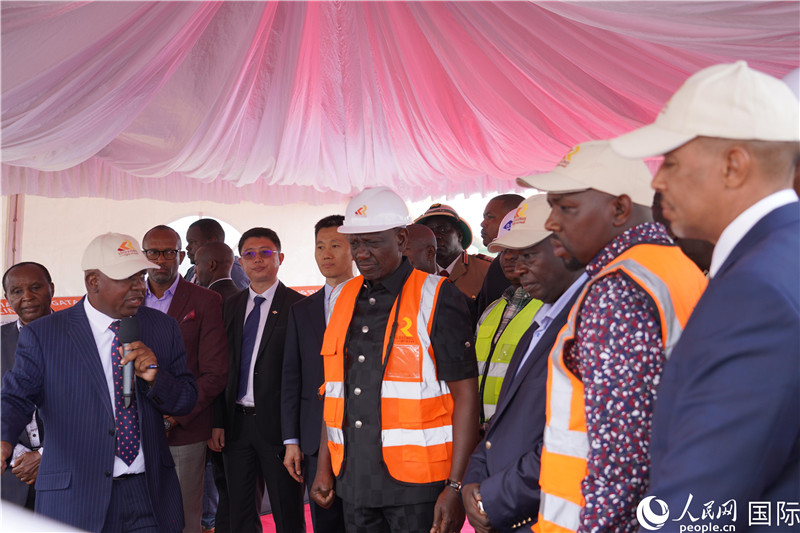 開工儀式現(xiàn)場。人民網(wǎng)記者 黃煒鑫攝