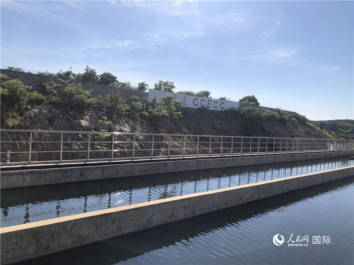 由中國土木工程（贊比亞）有限公司承建的卡夫河供水項目。人民網(wǎng)記者 黃培昭攝