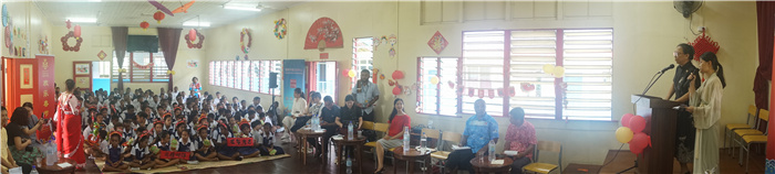 “歡樂春節(jié)進(jìn)校園”在斐濟(jì)勞托卡中華學(xué)校禮堂舉行。陳鵬攝