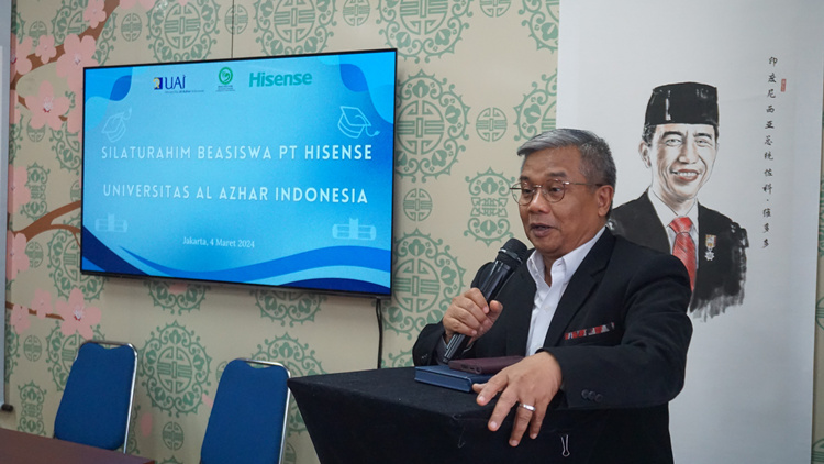 阿拉扎大學(xué)校長亞塞普致辭。阿拉扎大學(xué)孔子學(xué)院供圖