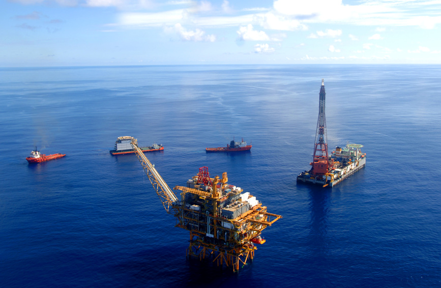 渤海油田累計(jì)生產(chǎn)油氣當(dāng)量超5億噸。賈磊攝