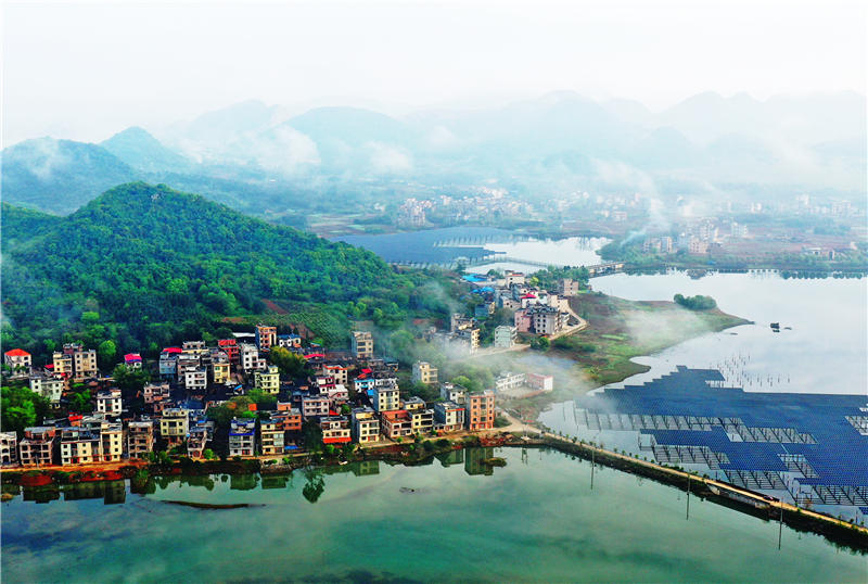 湖南省郴州市嘉禾縣千家洞水庫風(fēng)光。黃春濤攝