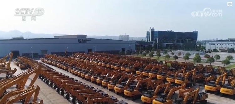 便企服務(wù)實(shí)打?qū)?為企業(yè)“出海”保駕護(hù)航 經(jīng)濟(jì)發(fā)展“添”動(dòng)力