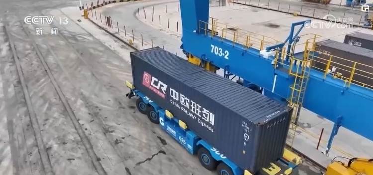 便企服務(wù)實(shí)打?qū)?為企業(yè)“出?！北ｑ{護(hù)航 經(jīng)濟(jì)發(fā)展“添”動(dòng)力