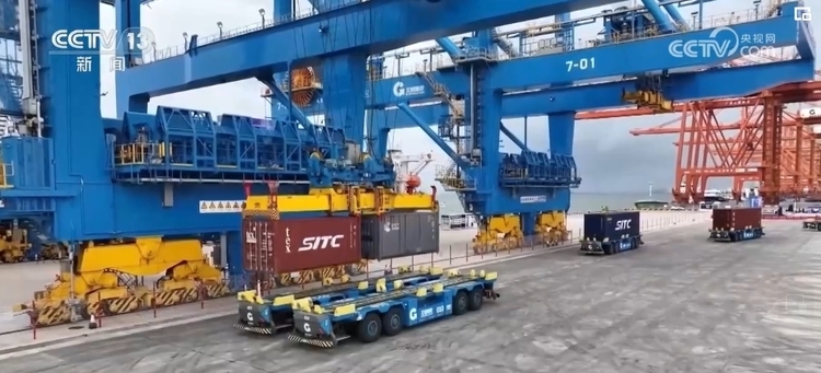 便企服務(wù)實(shí)打?qū)?為企業(yè)“出海”保駕護(hù)航 經(jīng)濟(jì)發(fā)展“添”動(dòng)力