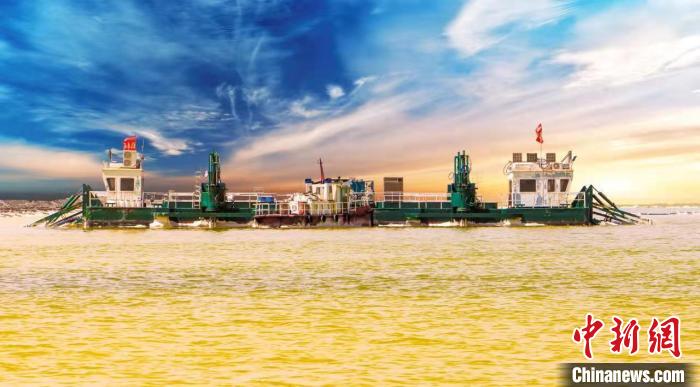 青海構建自主可控產業(yè)鏈建設戰(zhàn)略性新興產業(yè)集群