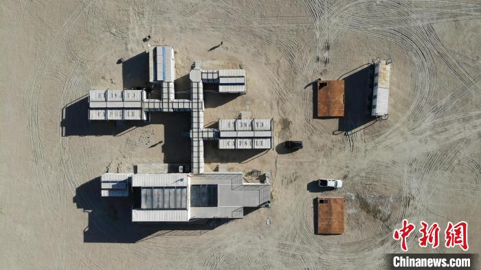 圖為無人機航拍火星營地?！O睿 攝