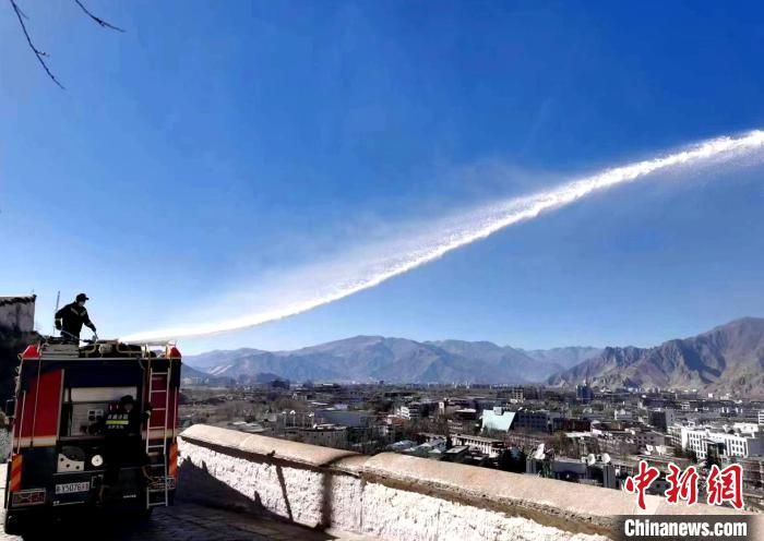 西藏布達拉宮開展?jié)窕ぷ鳒p少火災(zāi)風(fēng)險