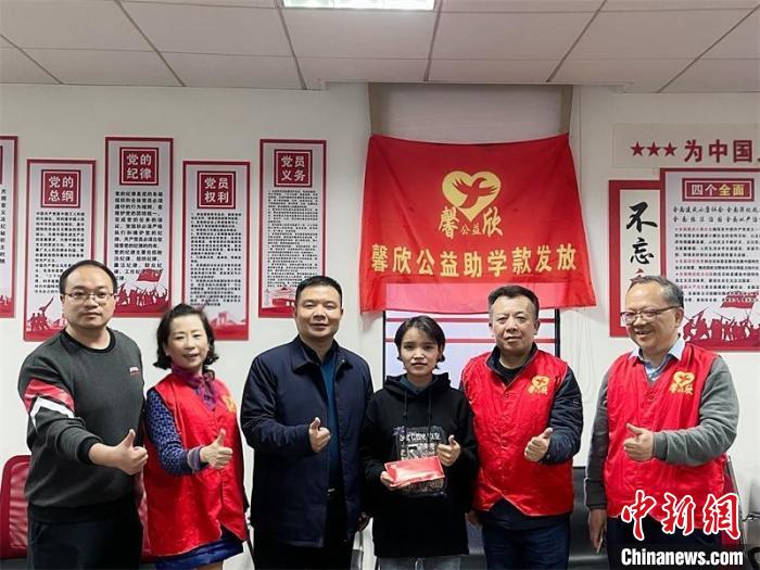 在湘求學(xué)的西藏女孩：“我淋過雨，也想努力為別人撐把傘”