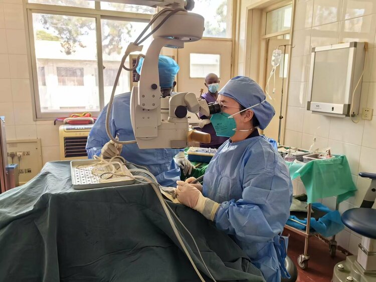 第20批援中非中國醫(yī)療隊:不以山海為遠 傳播仁心仁術(shù)