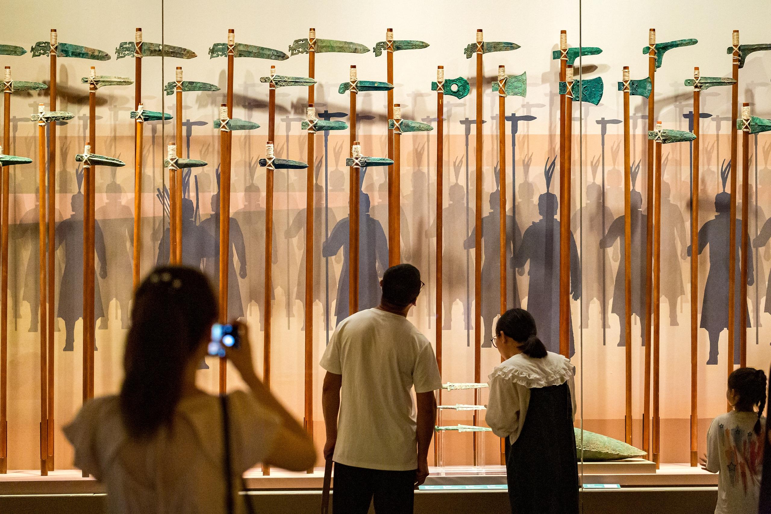 △2024年8月25日，游客在河南省安陽市殷墟博物館參觀。