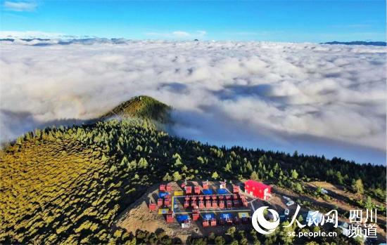 雅江縣無人機(jī)項(xiàng)目基地（圖片由雅江縣委宣傳部提供）