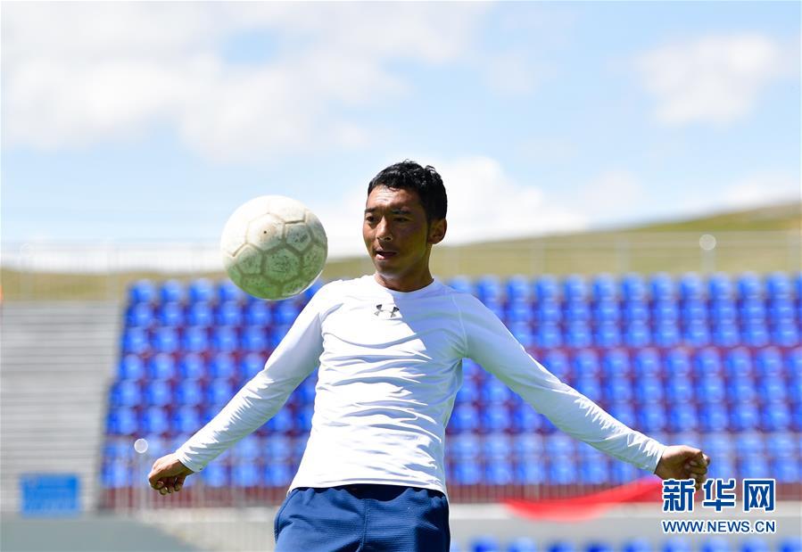 （走向我們的小康生活）（8）青?，敹啵狐S河源的幸福村