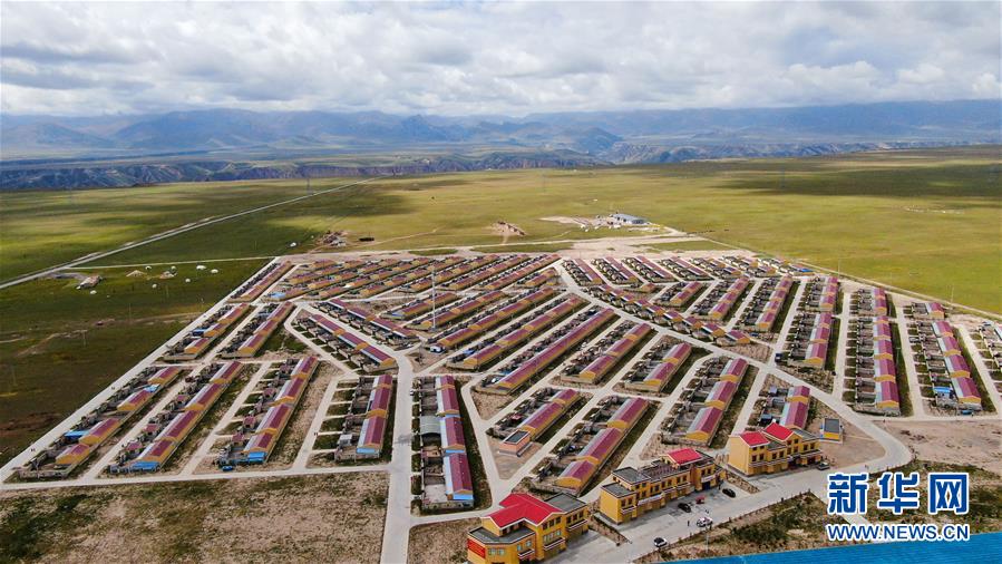 (走向我們的小康生活)(1)青海興海:安置點的新生活