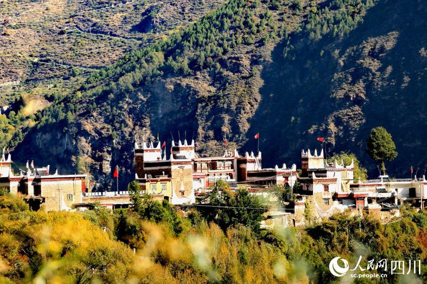 丹巴美景。李永安攝