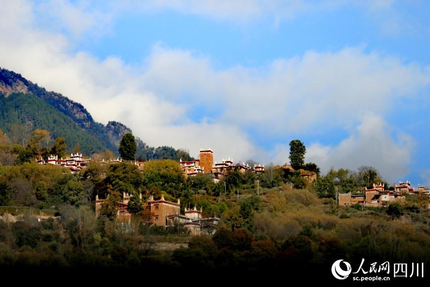 丹巴美景。李永安攝