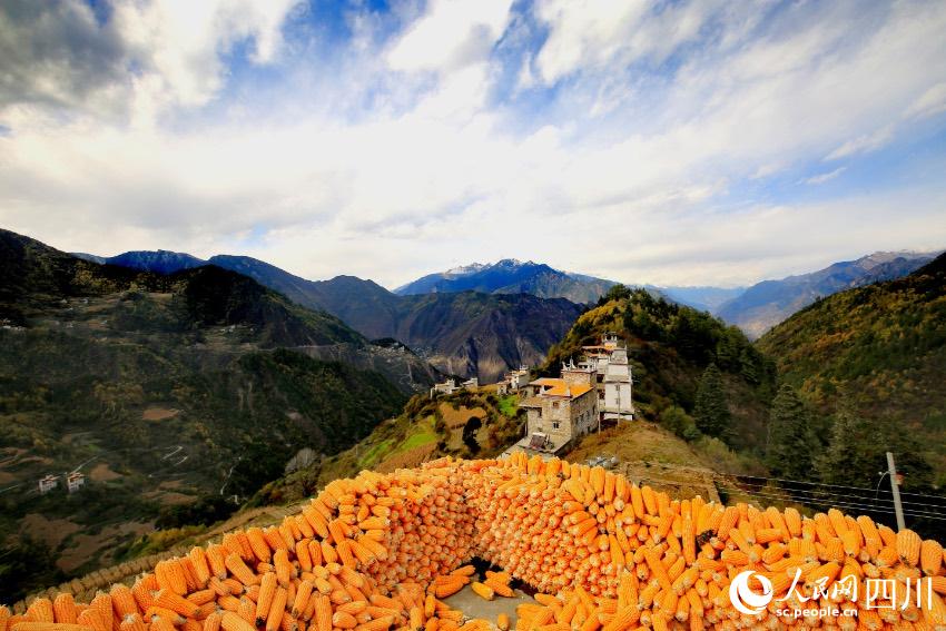 丹巴美景。李永安攝