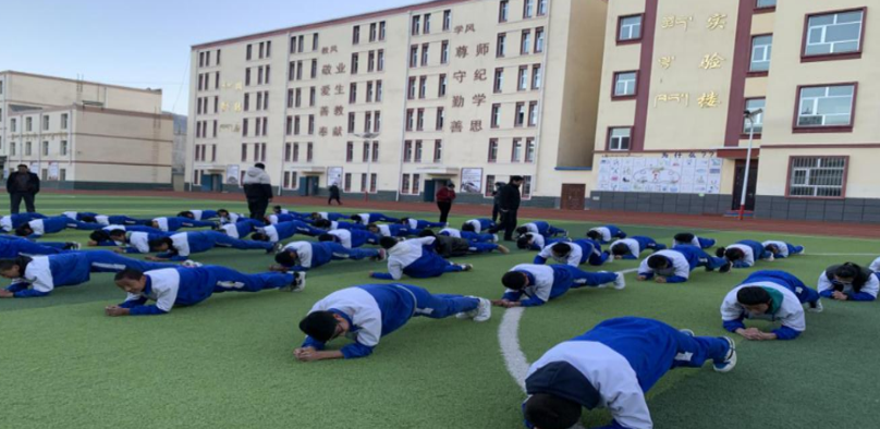 青?，斍撸寒惖剞k班讓孩子享受優(yōu)質教育