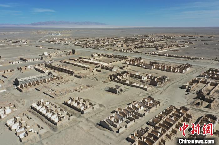 航拍青海省海西蒙古族藏族自治州茫崖市冷湖石油工業(yè)遺址保護(hù)區(qū)?！●R銘言 攝