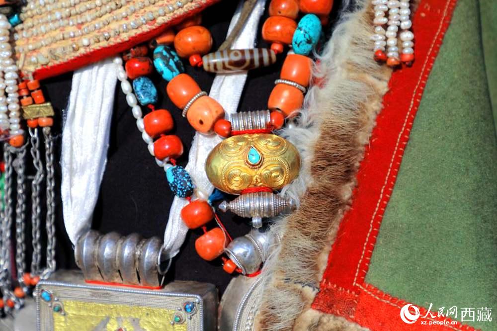 精美的配飾。人民網(wǎng) 李海霞攝
