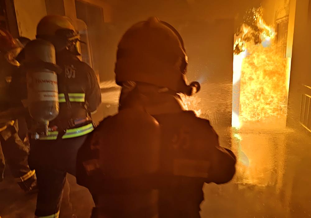 真火內(nèi)攻實操訓(xùn)練。