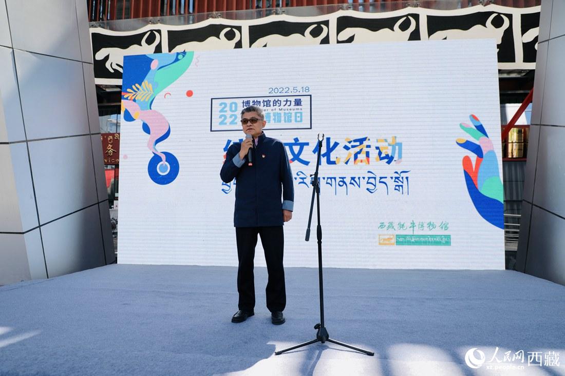 拉薩市委副書記、常務(wù)副市長、北京西藏拉薩指揮部黨委書記王強講話。人民網(wǎng) 次仁羅布攝