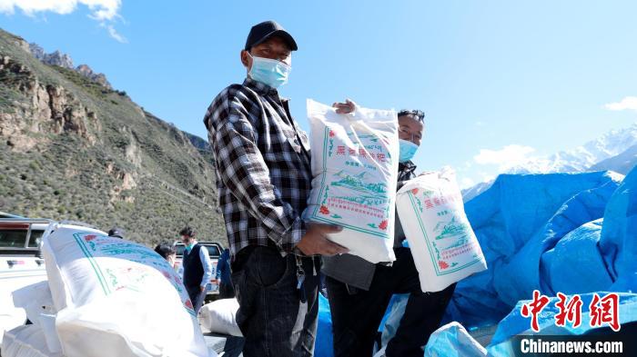 圖為合作社加工完成的優(yōu)質(zhì)糌粑。　嘉黎縣融媒體中心供圖