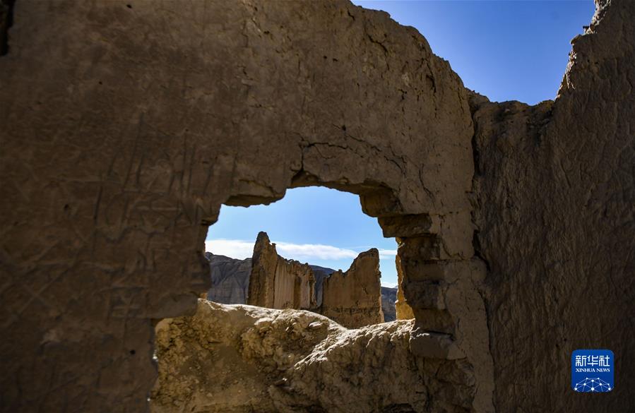 (新華全媒+)(10)國道之行 從雪山奔向大海丨古格落日