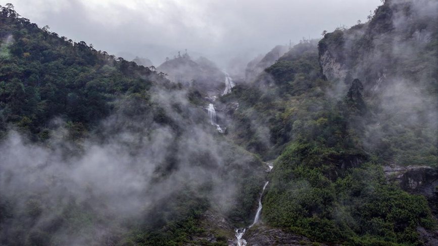 秋日里的墨脫云海。張澤坤攝