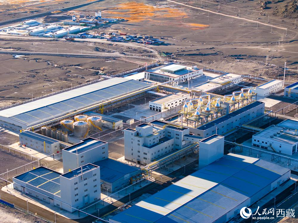 西藏扎布耶鹽湖綠色綜合開發(fā)利用萬噸電池級碳酸鋰項目。